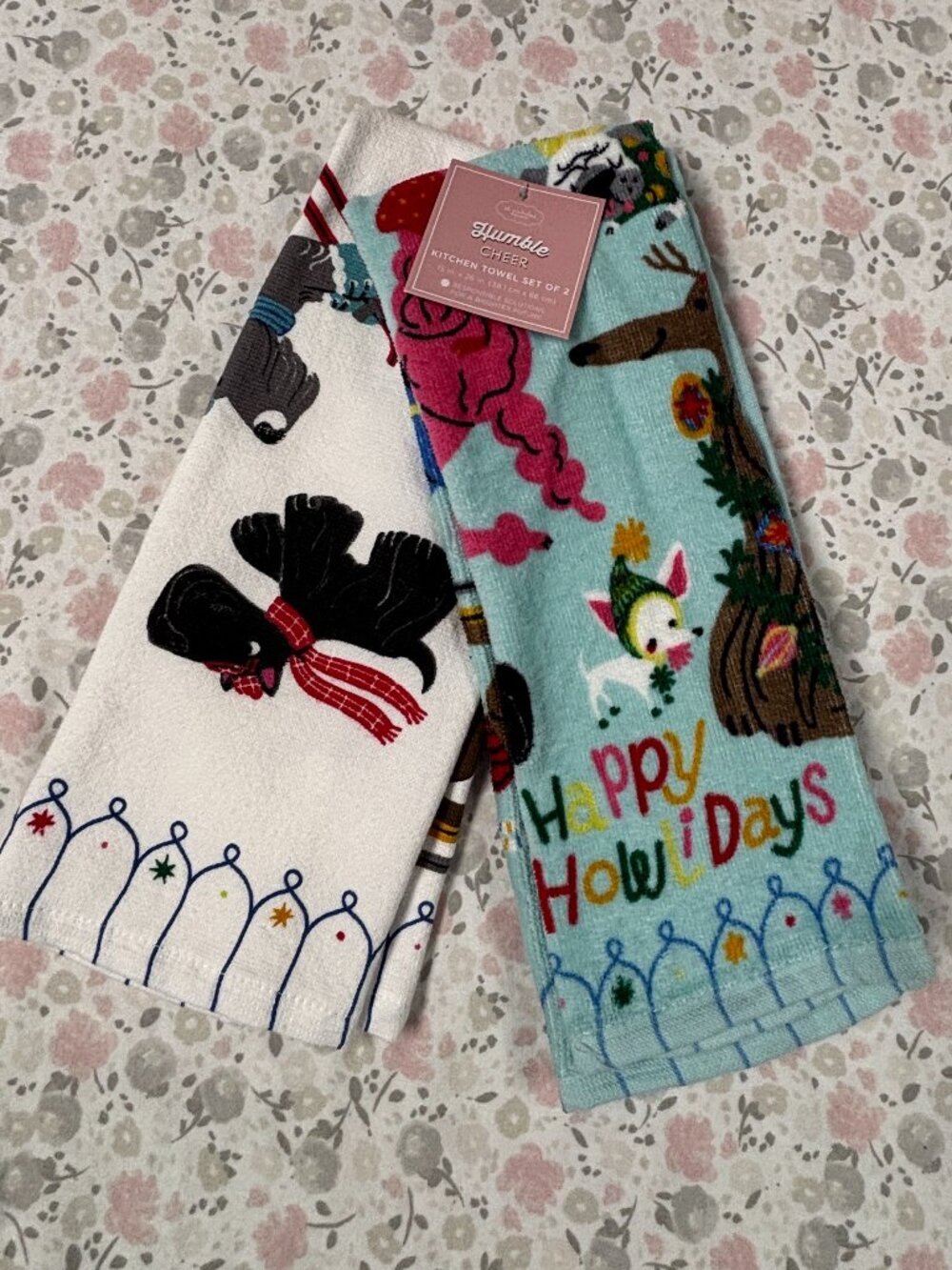 2 Kitchen Towels - Dog - Christmas - NWT - Cotton